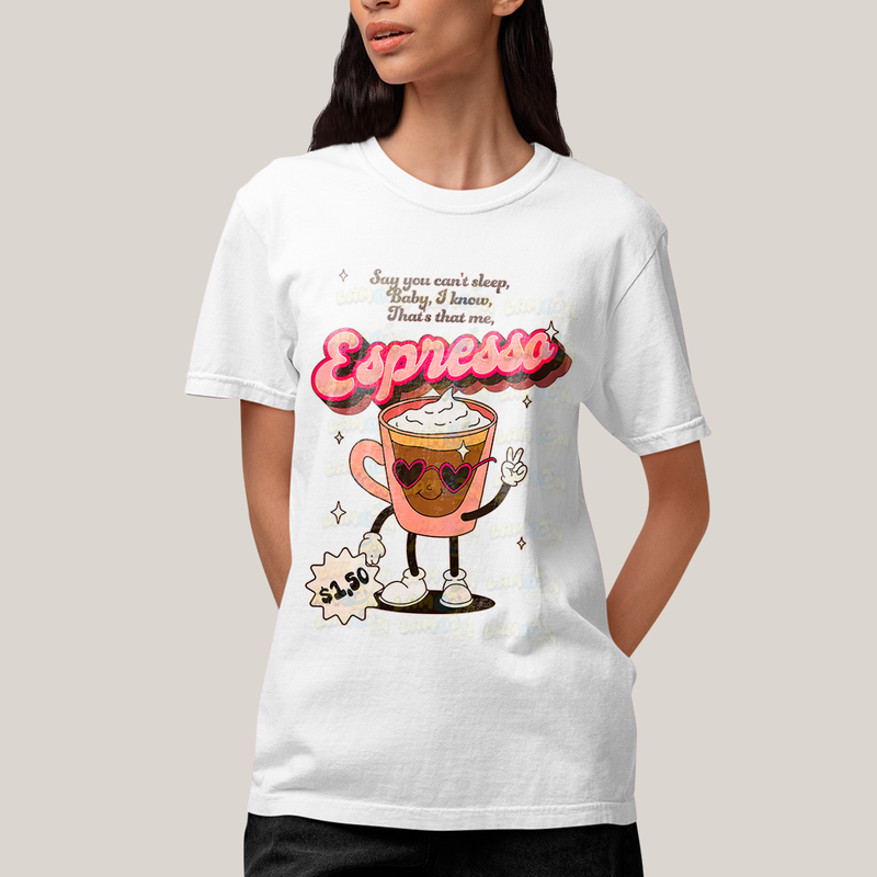 Camiseta Algodão Unissex T shirt - Sabrina Carpenter Espresso cafe