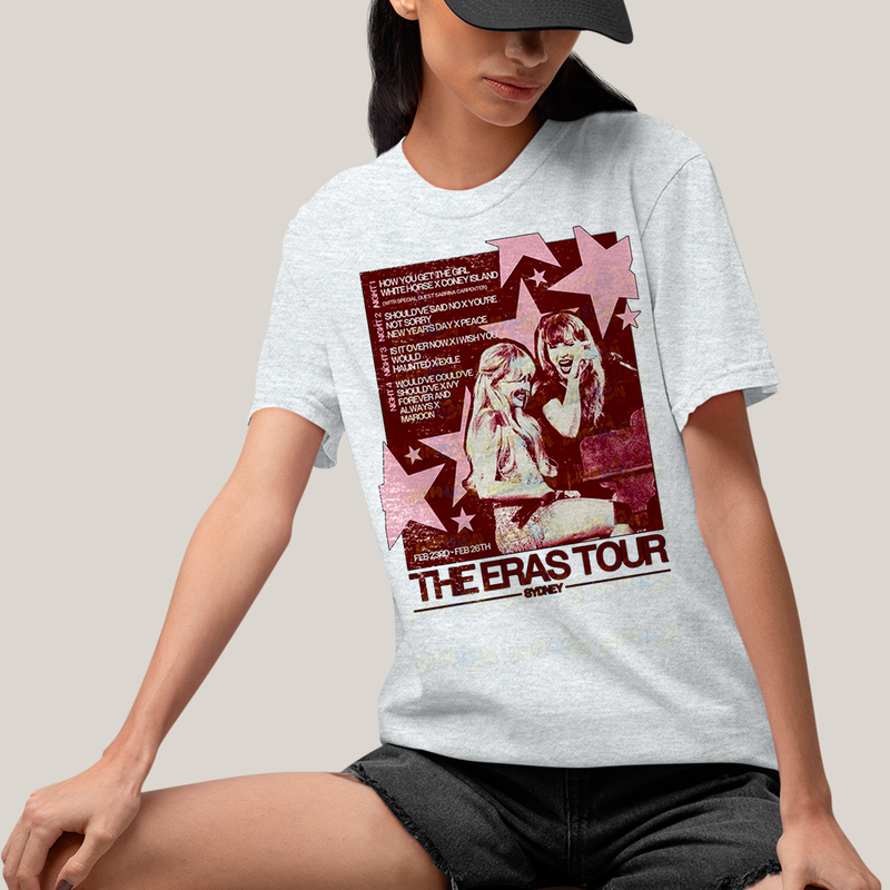 Camiseta Algodão Unissex T shirt  Sabrina Carpenter The Eras Tour Sydney Taylor Swift