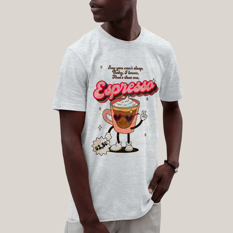 Camiseta Algodão Unissex T shirt - Sabrina Carpenter Espresso cafe