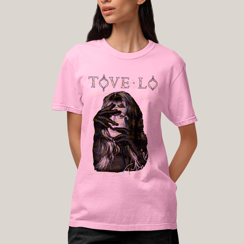 Camiseta Algodão Unissex T shirt- 3888 - Tove Lo Cantora
