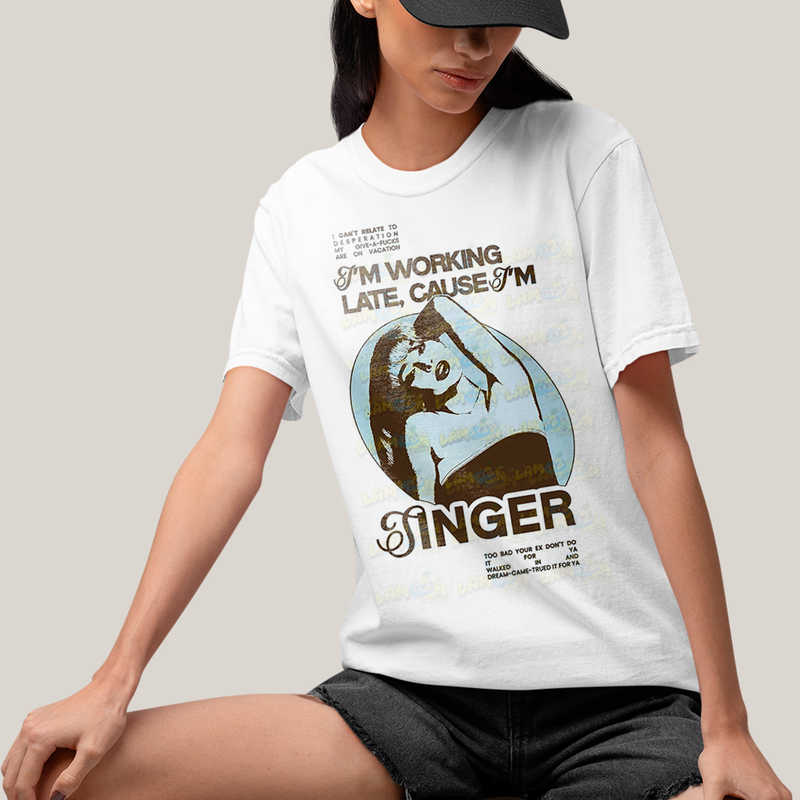 Camiseta Algodão Unissex T shirt Sabrina Carpenter Singer marrom