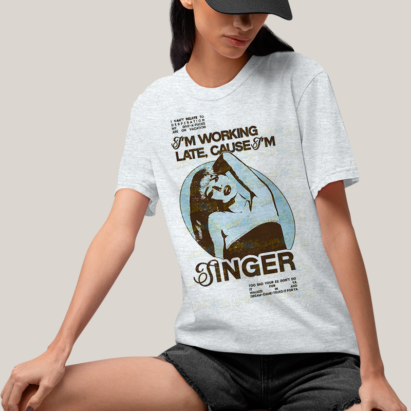 Camiseta Algodão Unissex T shirt Sabrina Carpenter Singer marrom