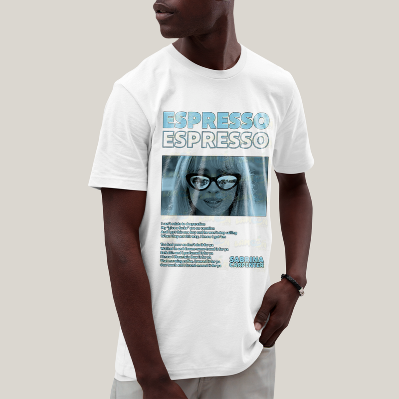 Camiseta Algodão Unissex T shirt Sabrina Carpenter Espresso Azul
