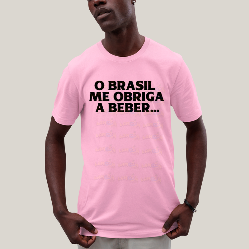 Camiseta Algodão Unissex T shirt Frase O Brasil me Obriga a Beber
