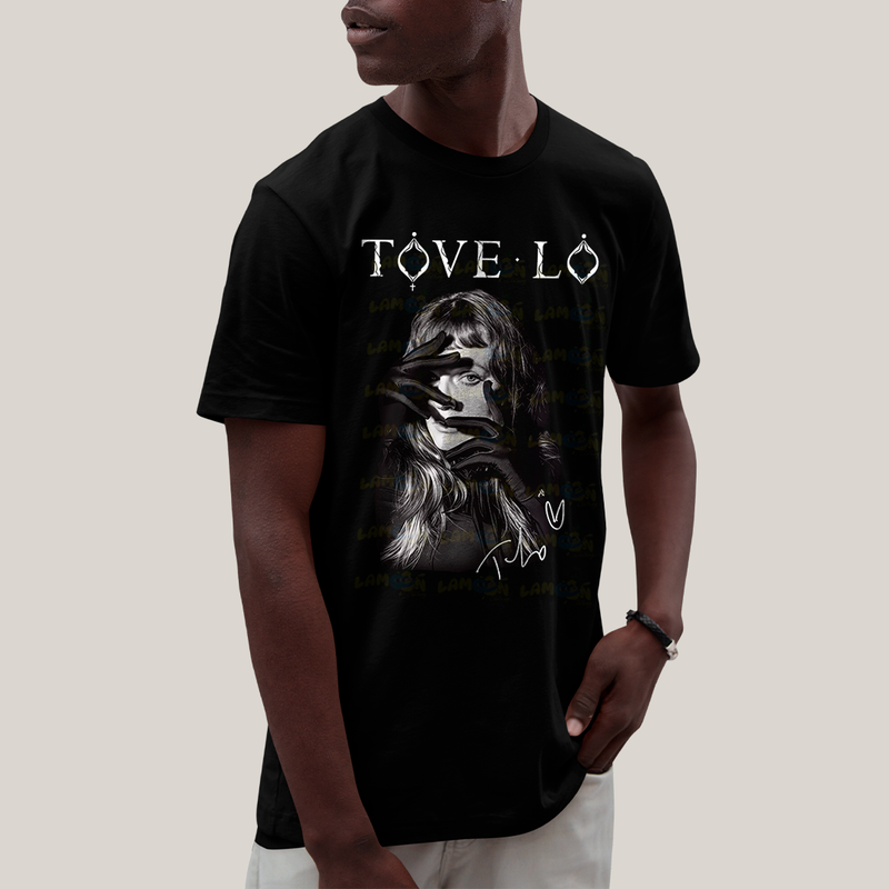 Camiseta Algodão Unissex T shirt- 3888 - Tove Lo Cantora