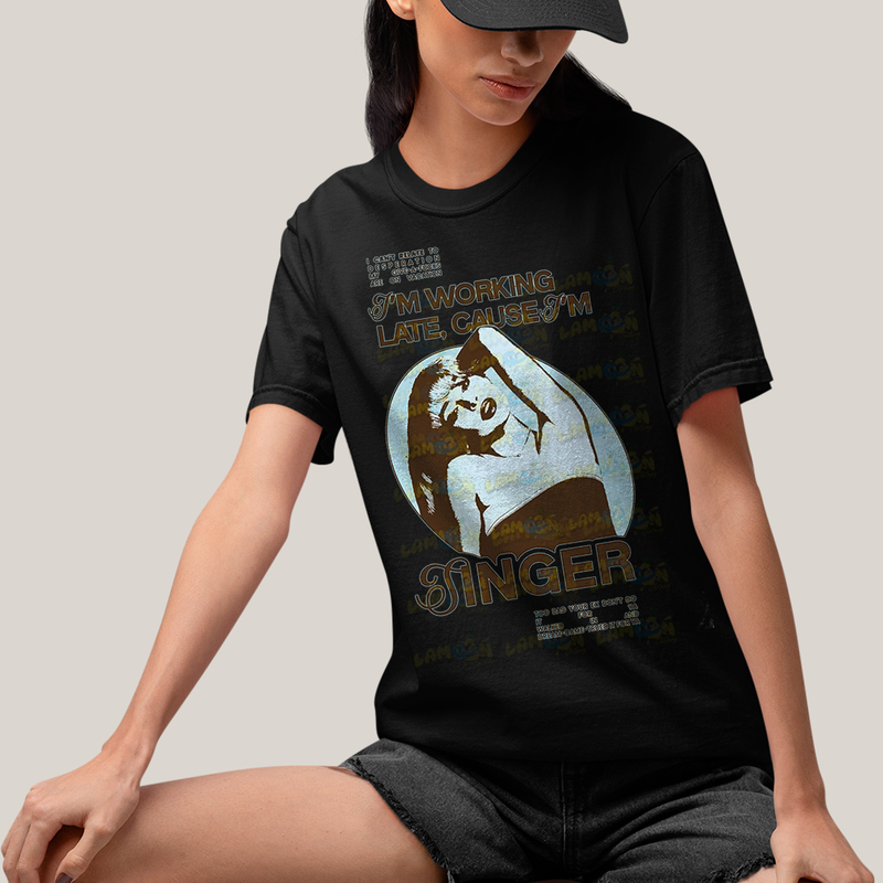 Camiseta Algodão Unissex T shirt Sabrina Carpenter Singer marrom