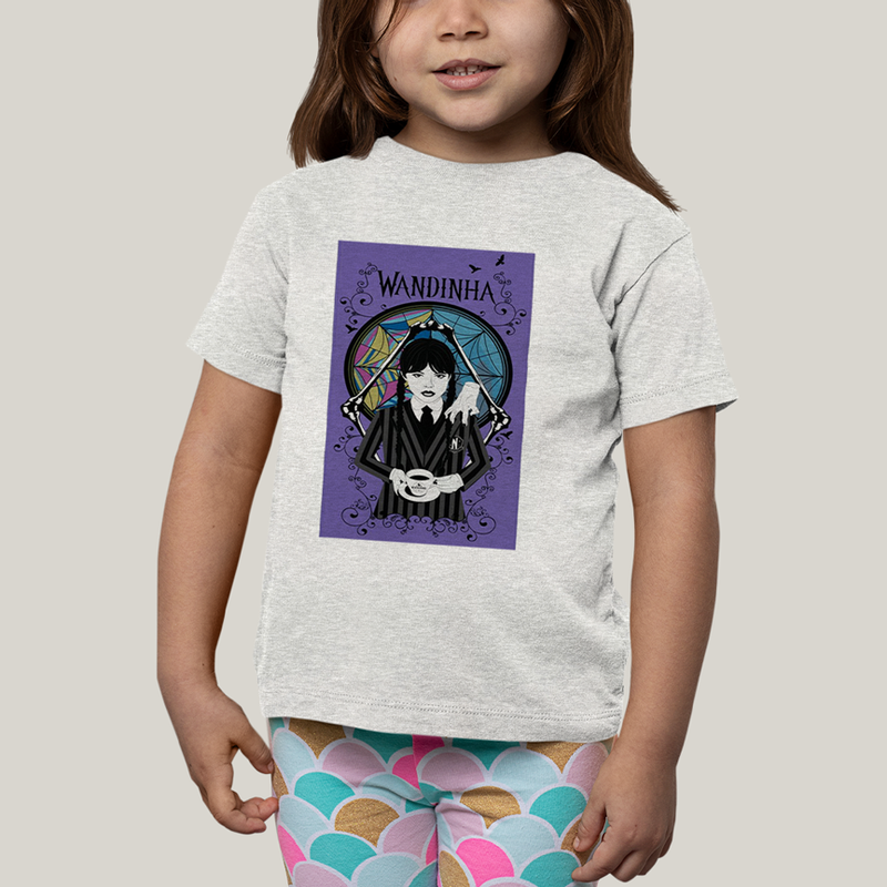 Camiseta Infantil Algodão Unissex T shirt Wandinha Fundo Roxo