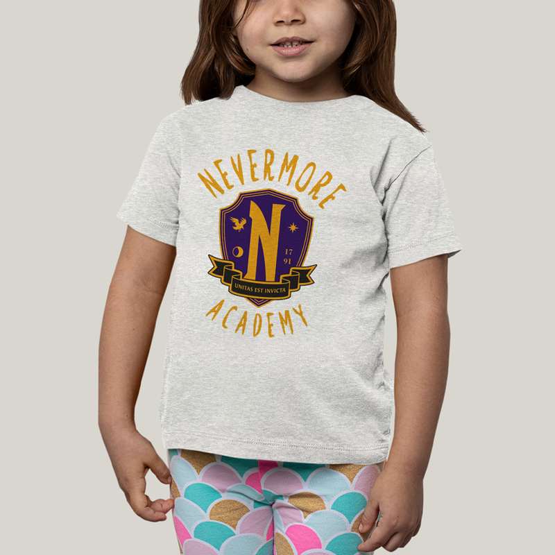 Camiseta Infantil Algodão Unissex T shirt Wandinha Unitas Est Invicta Nevermore Academy