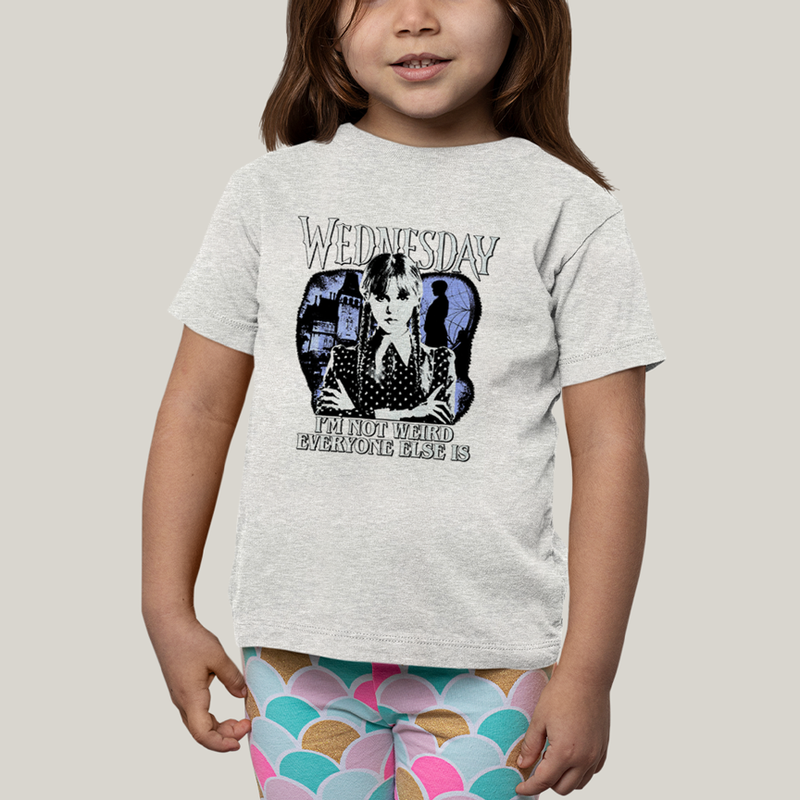 Camiseta Infantil Algodão Unissex T shirt Wandinha Wednesday Eu Não Sou Estranho, Todo Mundo é