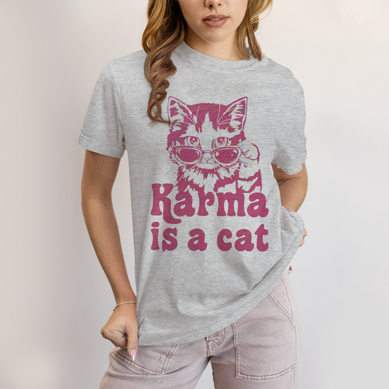 Camiseta Algodão Unissex T shirt Karma Is a Cat Pink