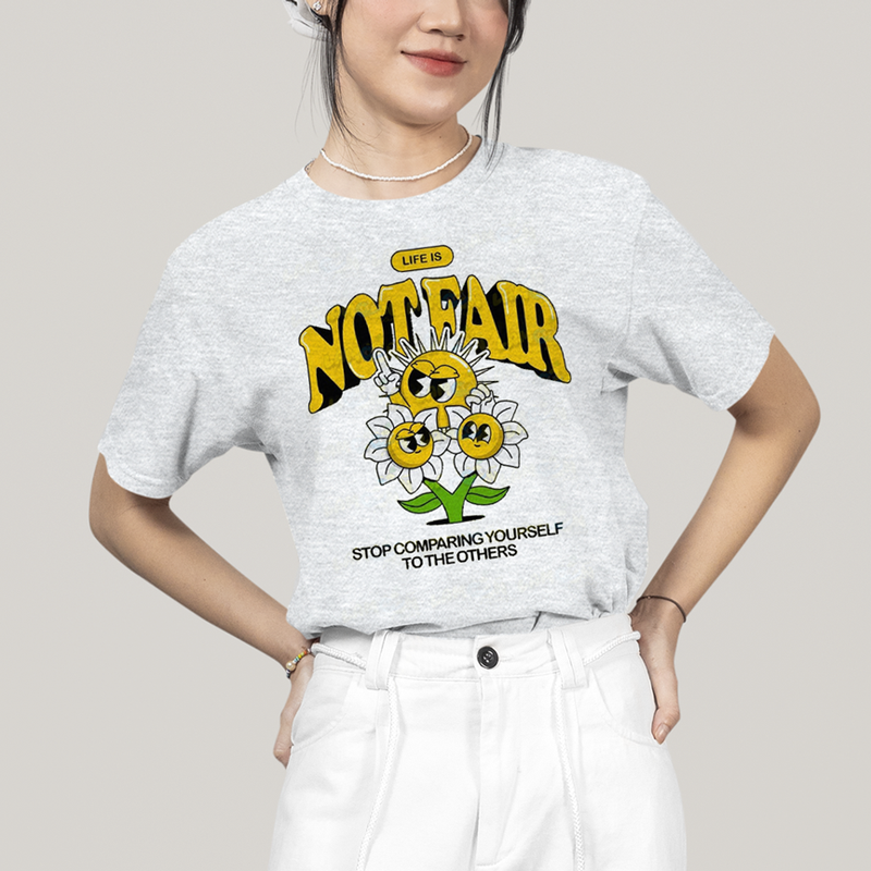 Camiseta Algodão Unissex T shirt A Vida Não é Justa, Pare de Se Comparar com os Outros