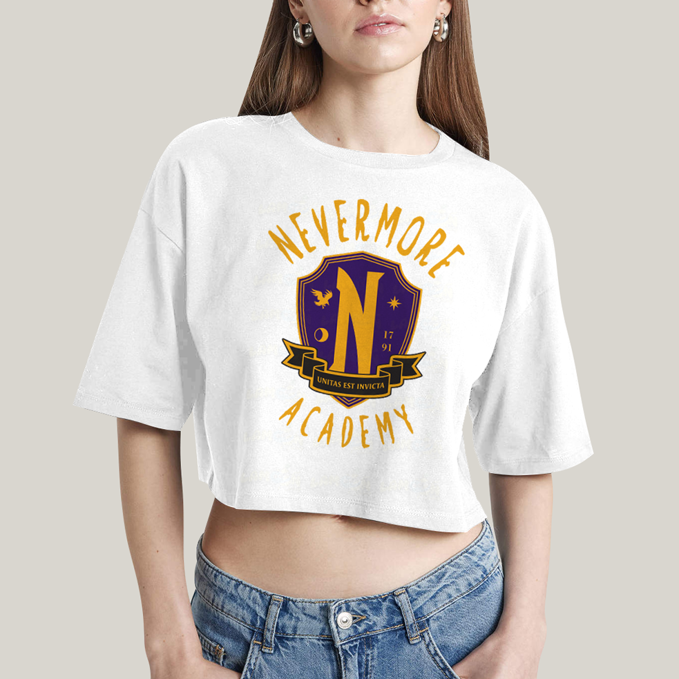 Cropped Oversized Algodão Unissex T shirt Wandinha Unitas Est Invicta Nevermore Academy