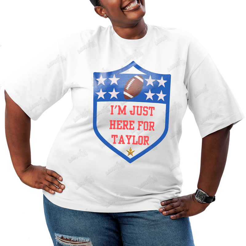 Camiseta Plus Size Taylor Swift I´m Just Here For Taylor