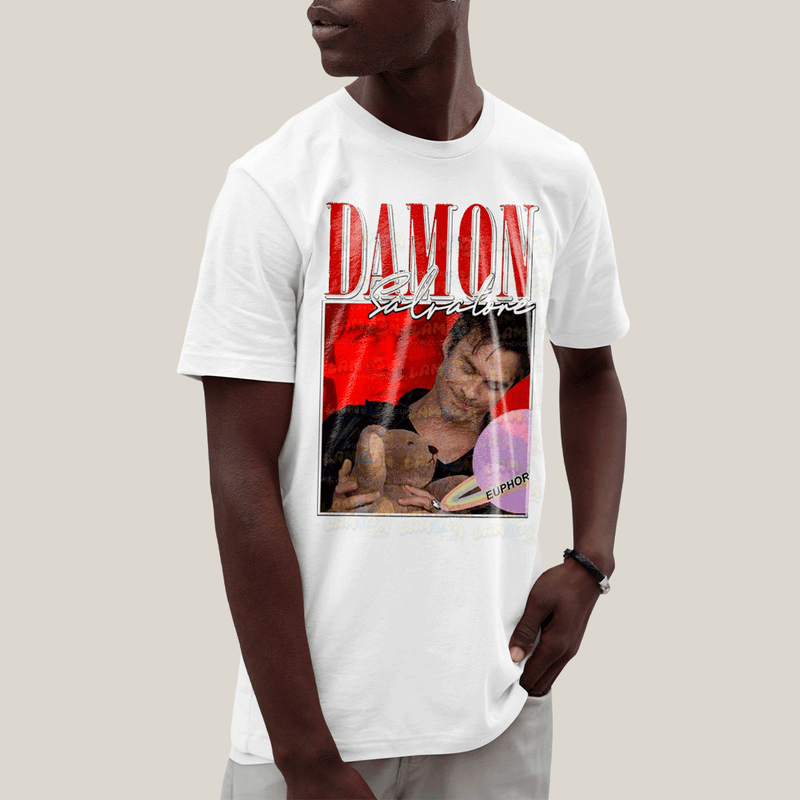 Camiseta Algodão Unissex T shirt-  Damon Salvatore Urso Diario de Um Vampiro