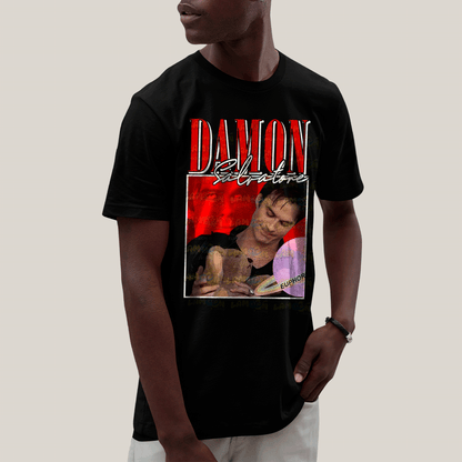 Camiseta Algodão Unissex T shirt-  Damon Salvatore Urso Diario de Um Vampiro