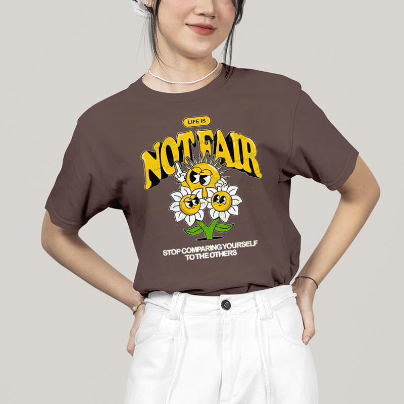 Camiseta Algodão Unissex T shirt A Vida Não é Justa, Pare de Se Comparar com os Outros