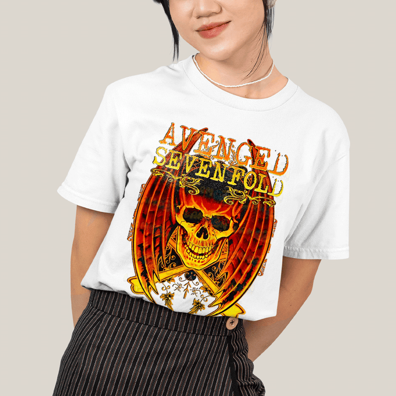 Camiseta Algodão Unissex T shirt- Avenged Sevenfold Esqueleto de Asas Laranja