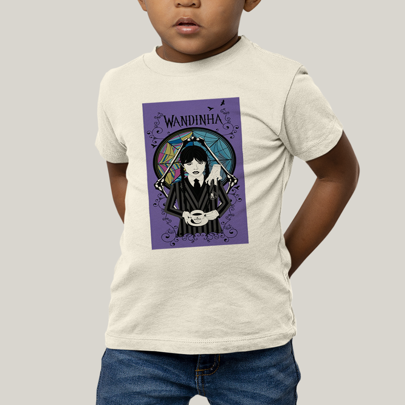 Camiseta Infantil Algodão Unissex T shirt Wandinha Fundo Roxo