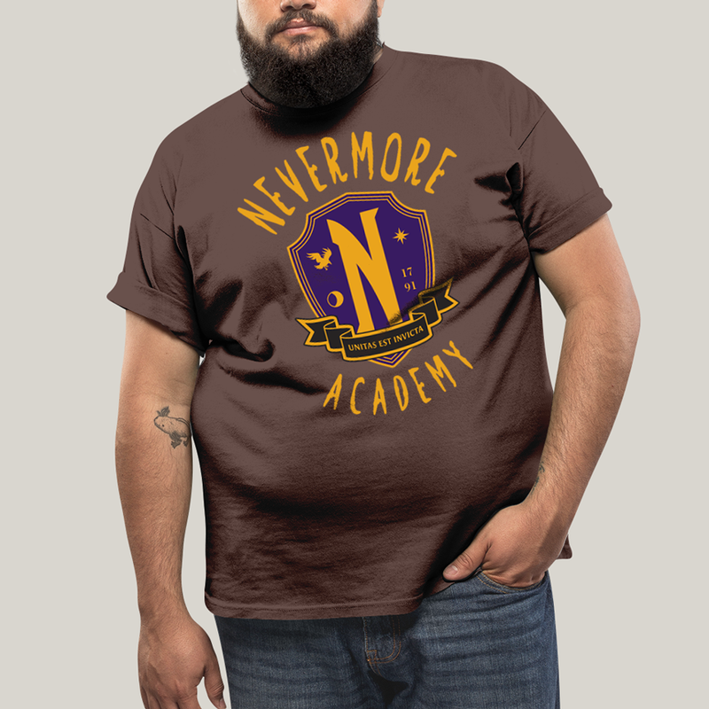 Camiseta Plus Size Algodão Unissex T shirt Wandinha Unitas Est Invicta Nevermore Academy