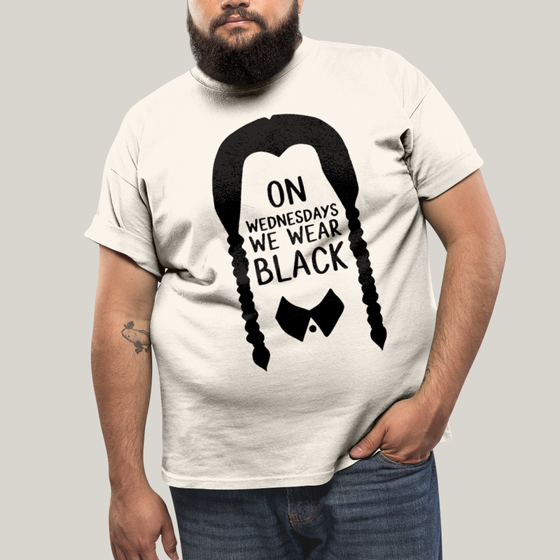 Camiseta Plus Size Algodão Unissex T shirt Wandinha Na Quarta Feira Usamos Preto