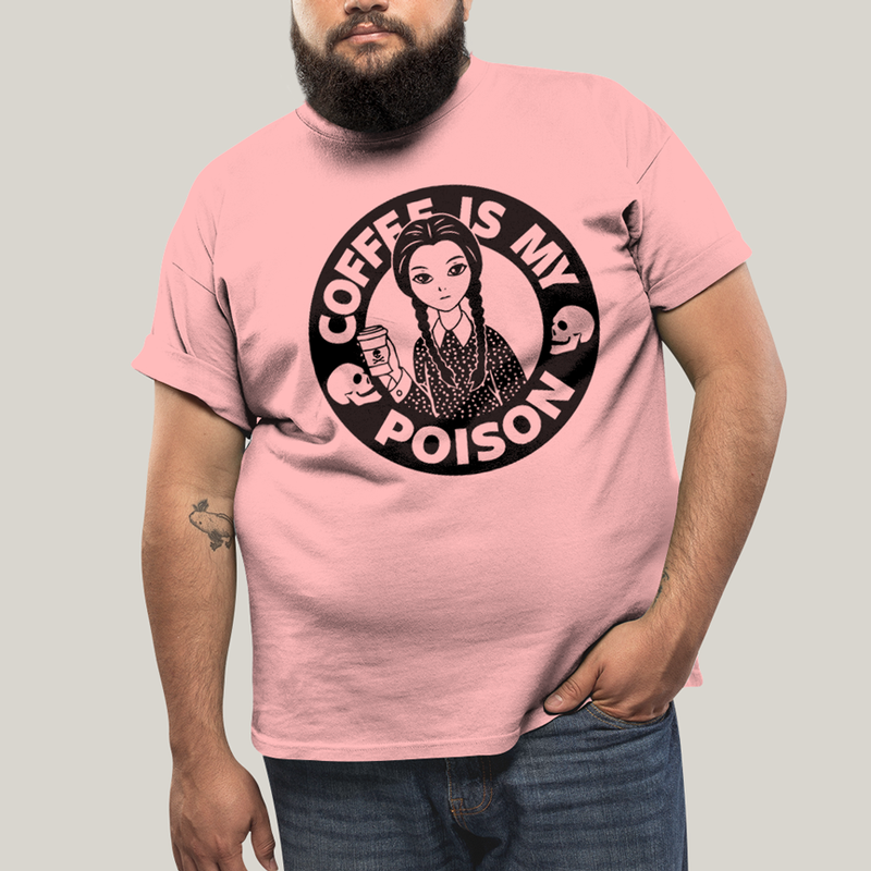 Camiseta Plus Size Algodão Unissex T shirt Wandinha Café é Meu Veneno