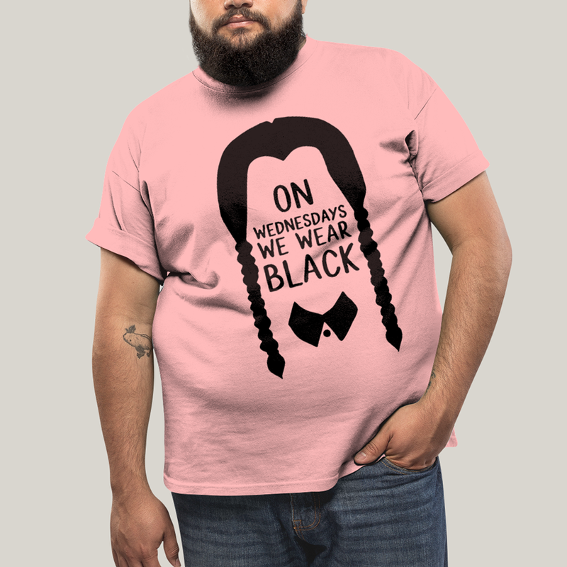 Camiseta Plus Size Algodão Unissex T shirt Wandinha Na Quarta Feira Usamos Preto