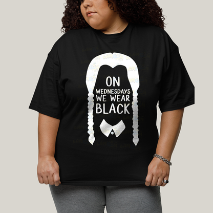 Camiseta Plus Size Algodão Unissex T shirt Wandinha Na Quarta Feira Usamos Preto