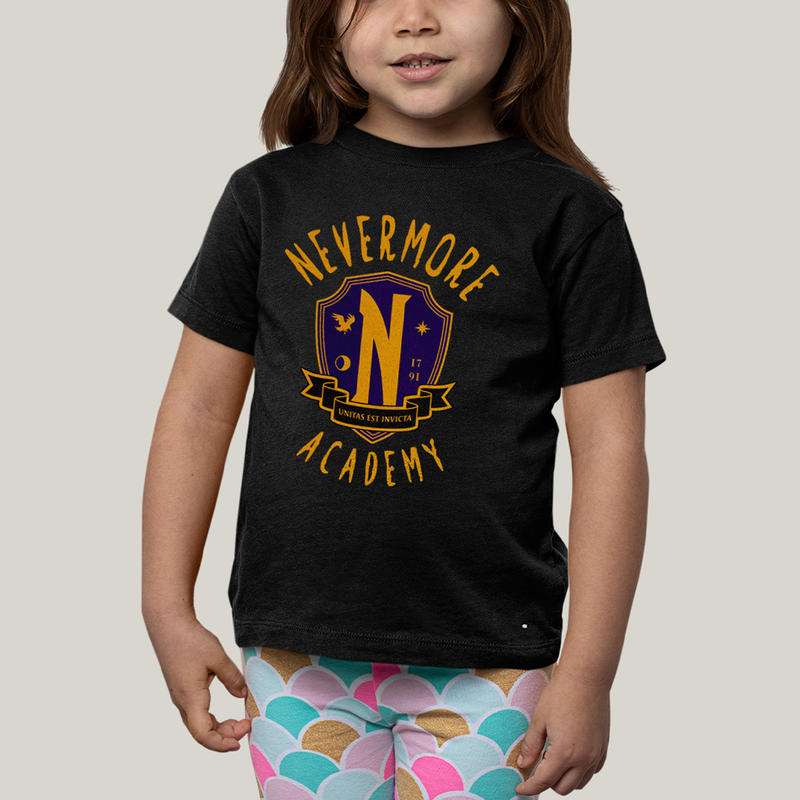 Camiseta Infantil Algodão Unissex T shirt Wandinha Unitas Est Invicta Nevermore Academy