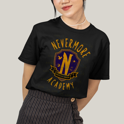 Camiseta Algodão Unissex T shirt Wandinha Unitas Est Invicta Nevermore Academy