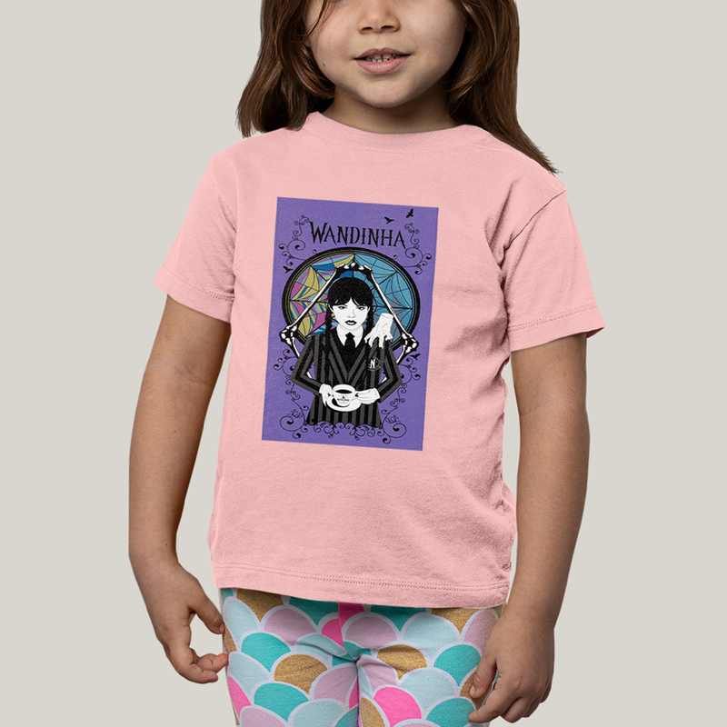 Camiseta Infantil Algodão Unissex T shirt Wandinha Fundo Roxo