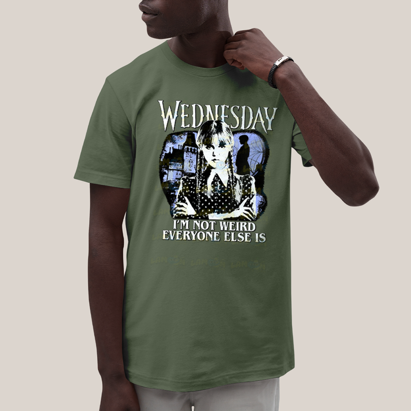 Camiseta Algodão Unissex T shirt Wandinha Wednesday Eu Não Sou Estranho, Todo Mundo é